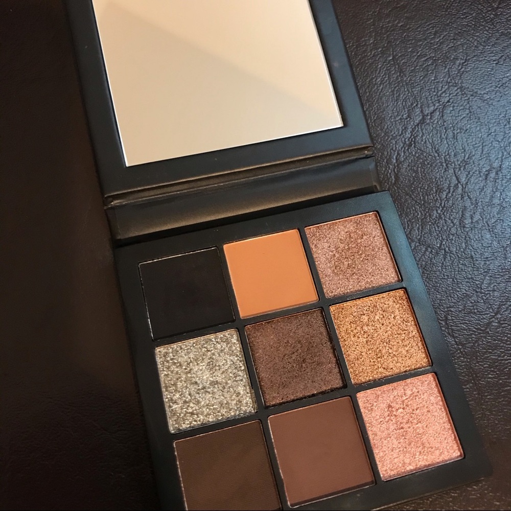 Huda Beauty Smokey Obsessions Palette